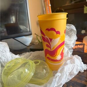 Yellow Floral Retro Starbucks Reusable Tumbler w/ Straw set of 2 limited edition